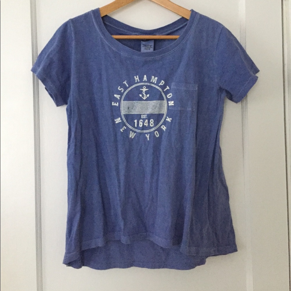Breezin up East Hampton t shirt